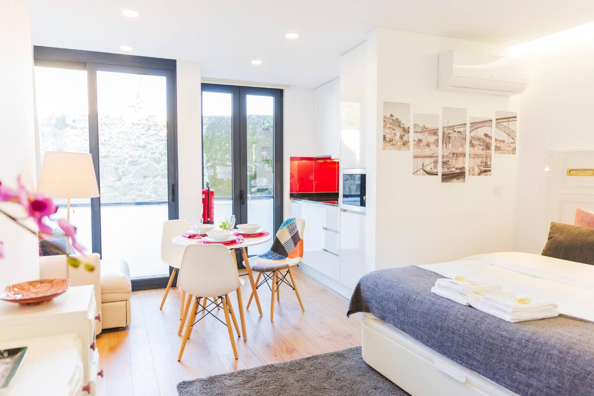 Aposentus - Your Home At Pinheiro'S Studio Porto Exterior photo